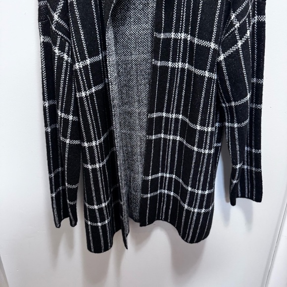 Pennington's Black & White Windowpane Open Front Hooded Cardigan Sweater Size 1x - Picture 4 of 9